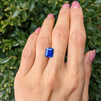 3.70 Ct. Blue Sapphire from Ceylon (Sri Lanka) Life Style