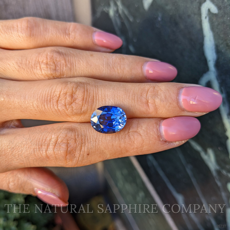 7.95 Ct. Blue Sapphire from Ceylon (Sri Lanka)