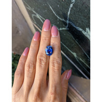 7.95 Ct. Blue Sapphire from Ceylon (Sri Lanka) Life Style