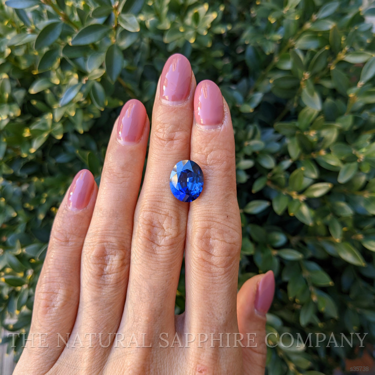 6.97 Ct. Blue Sapphire from Ceylon (Sri Lanka)