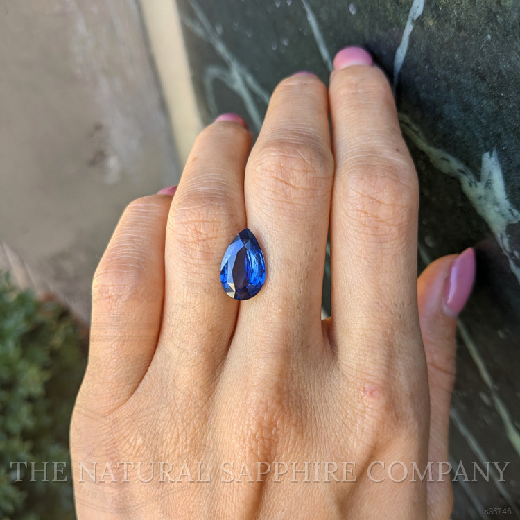 4.43 Ct. Blue Sapphire from Ceylon (Sri Lanka)