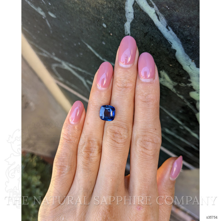 4.18 Ct. Blue Sapphire from Ceylon (Sri Lanka)