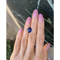 4.14 Ct. Blue Sapphire from Ceylon (Sri Lanka) Life Style
