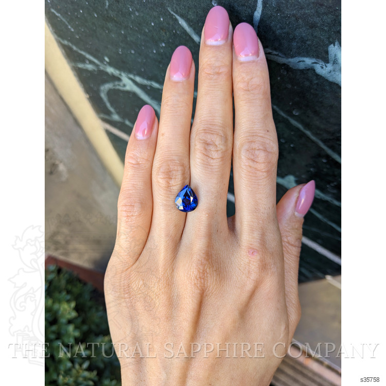 4.06 Ct. Blue Sapphire from Ceylon (Sri Lanka)