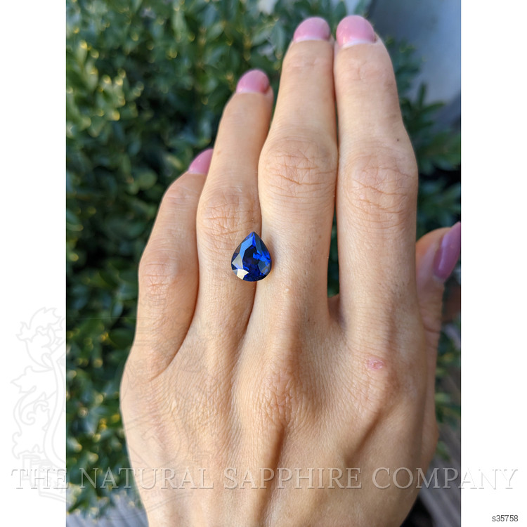 4.06 Ct. Blue Sapphire from Ceylon (Sri Lanka)
