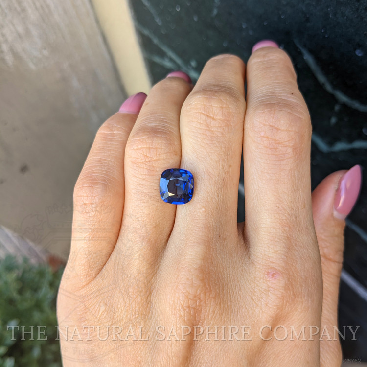 3.83 Ct. Blue Sapphire from Ceylon (Sri Lanka)