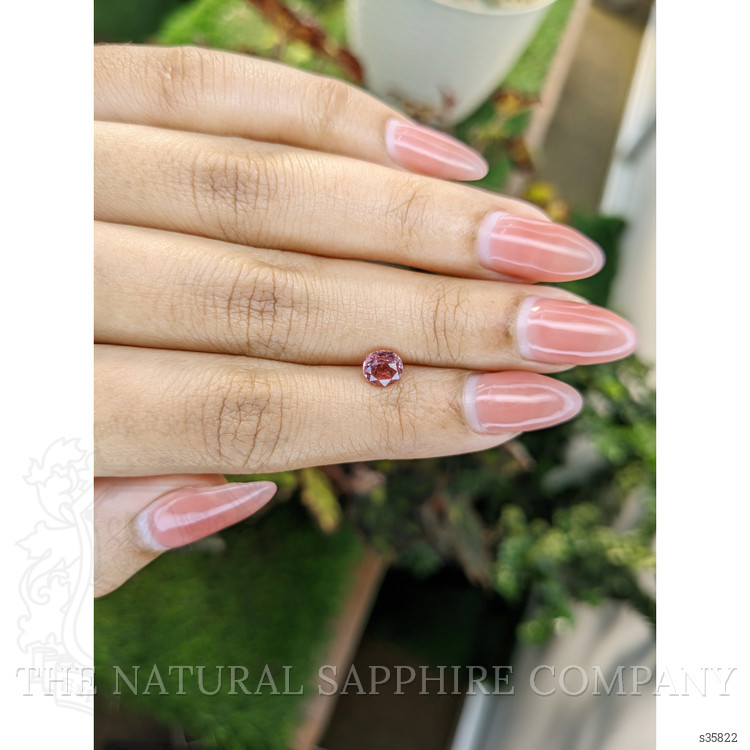 1.06 Ct. Padparadscha Sapphire from Ceylon (Sri Lanka)