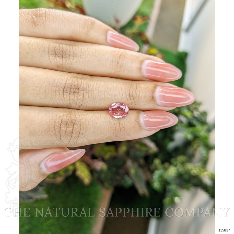 1.51 Ct. Padparadscha Sapphire from Ceylon (Sri Lanka)