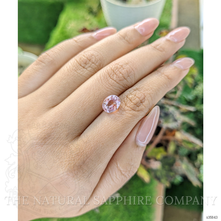 3.07 Ct. Padparadscha Sapphire from Ceylon (Sri Lanka)