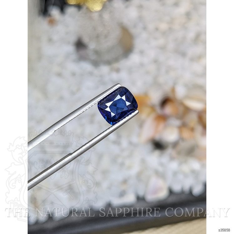 3.05 Ct. Blue Sapphire from Ceylon (Sri Lanka)