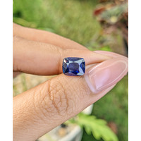 3.05 Ct. Blue Sapphire from Ceylon (Sri Lanka) Life Style