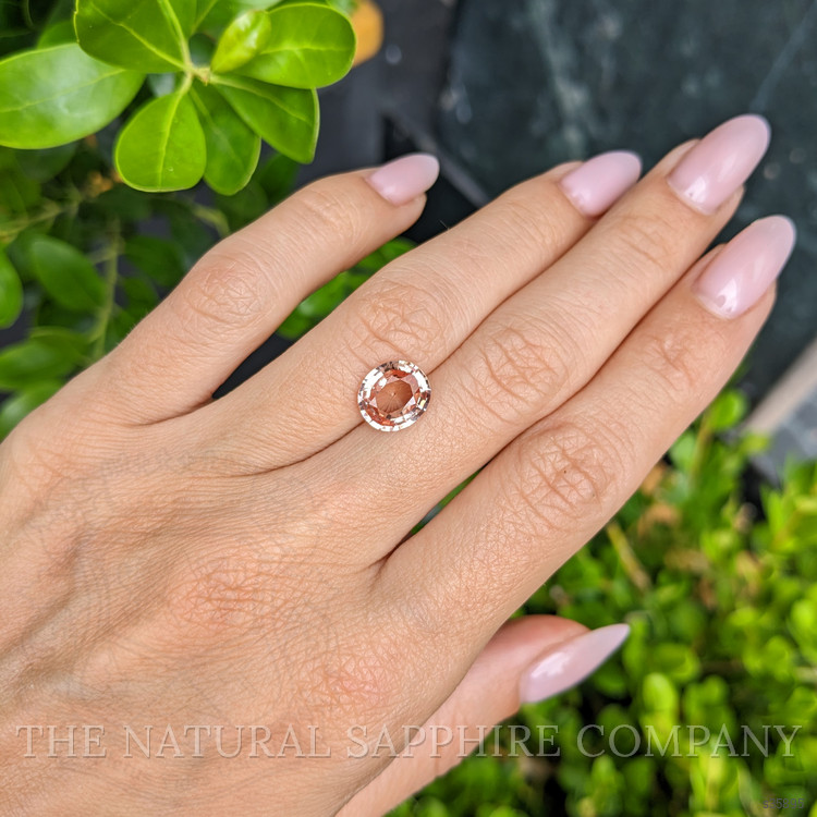 3.00 Ct. Padparadscha Sapphire from Ceylon (Sri Lanka)