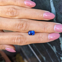 2.14 Ct. Blue Sapphire from Ceylon (Sri Lanka) Life Style