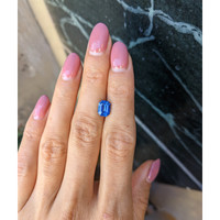 2.22 Ct. Blue Sapphire from Ceylon (Sri Lanka) Life Style