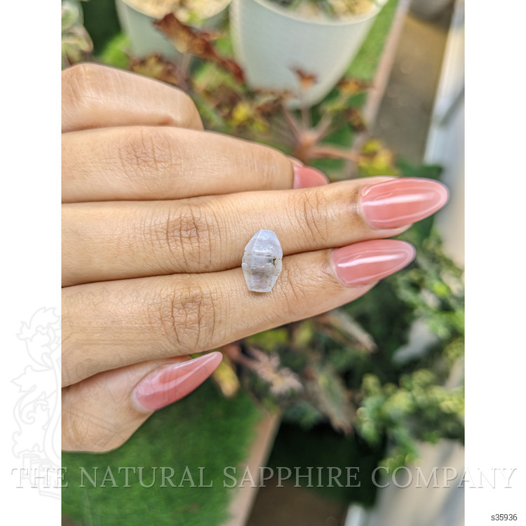 6.93 Ct. Blue Sapphire Crystal from Ceylon (Sri Lanka)