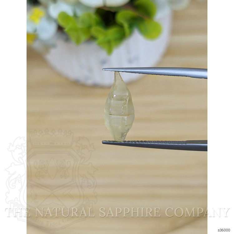 5.38 Ct. Yellow Rough Sapphire from Ceylon (Sri Lanka)