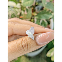 4.09 Ct. Blue Rough Sapphire Crystal from Ceylon (Sri Lanka) Life Style