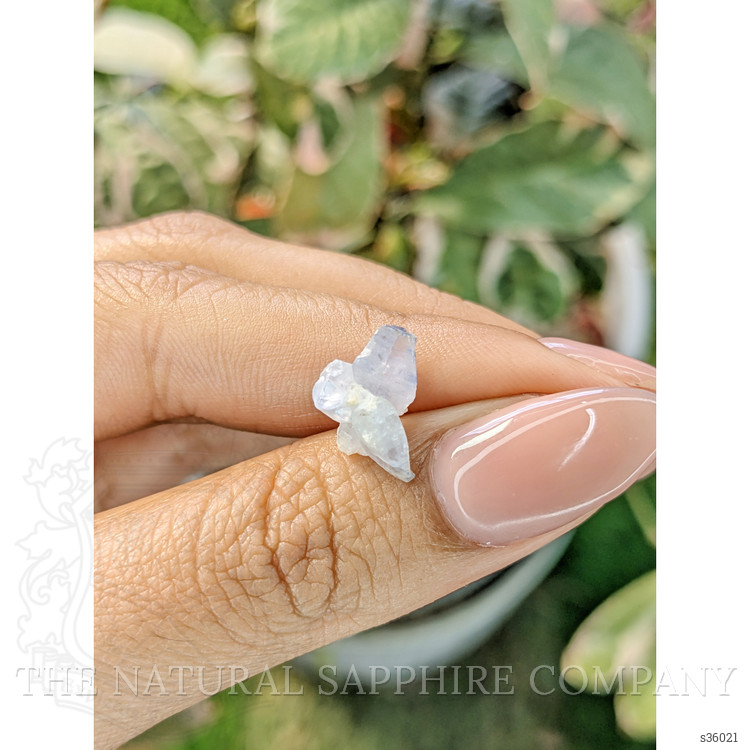 4.09 Ct. Blue Rough Sapphire Crystal from Ceylon (Sri Lanka)