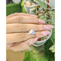 4.09 Ct. Blue Rough Sapphire Crystal from Ceylon (Sri Lanka) Life Style