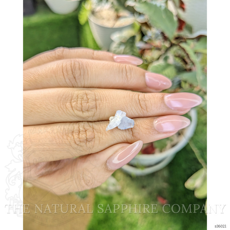 4.09 Ct. Blue Rough Sapphire Crystal from Ceylon (Sri Lanka)