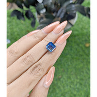 3.55 Ct. Bi Color Sapphire from Madagascar Life Style
