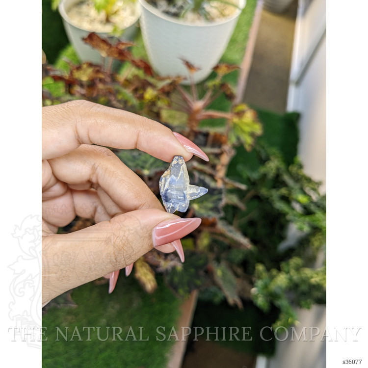 24.75 Ct. Blue Sapphire Crystal from Ceylon (Sri Lanka)