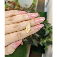 8.85 Ct. Yellow Rough Sapphire Crystal from Ceylon (Sri Lanka) Life Style