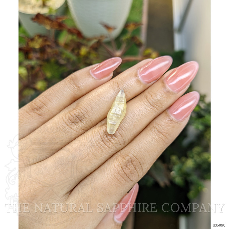 7.37 Ct. Yellow Rough Sapphire Crystal from Ceylon (Sri Lanka)