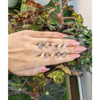 27.40 Ct. Multi Color Rough Sapphire from Ceylon (Sri Lanka) Life Style