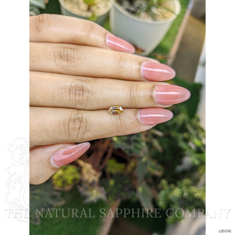 0.74 Ct. Bi Color Sapphire from Ceylon (Sri Lanka)