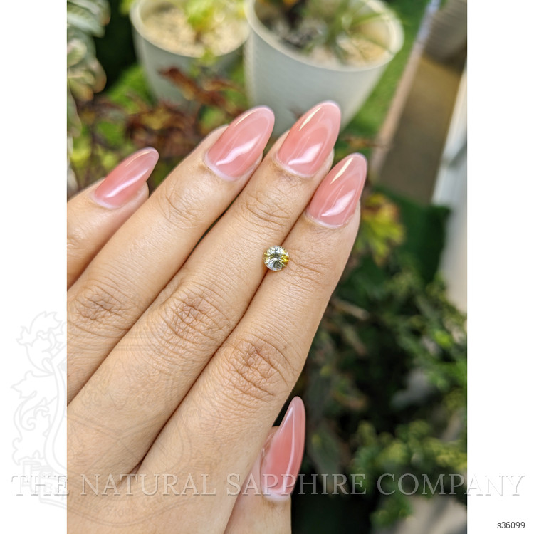 0.71 Ct. Bi Color Sapphire from Ceylon (Sri Lanka)