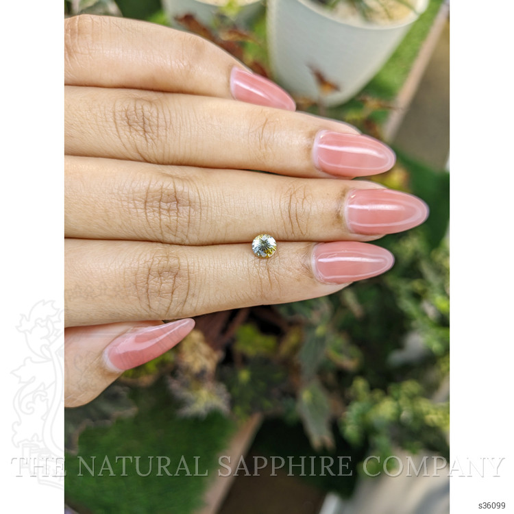 0.71 Ct. Bi Color Sapphire from Ceylon (Sri Lanka)