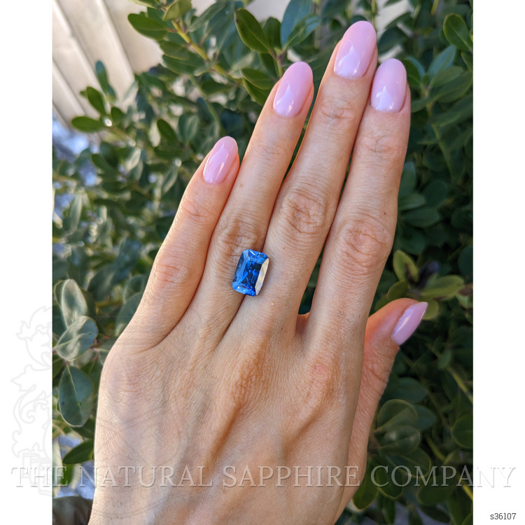 7.09 Ct. Blue Sapphire from Ceylon (Sri Lanka)