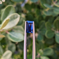 2.22 Ct. Blue Sapphire from Ceylon (Sri Lanka) Life Style