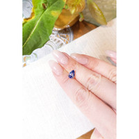 1.84 Ct. Bi Color Sapphire from Ceylon (Sri Lanka) Life Style