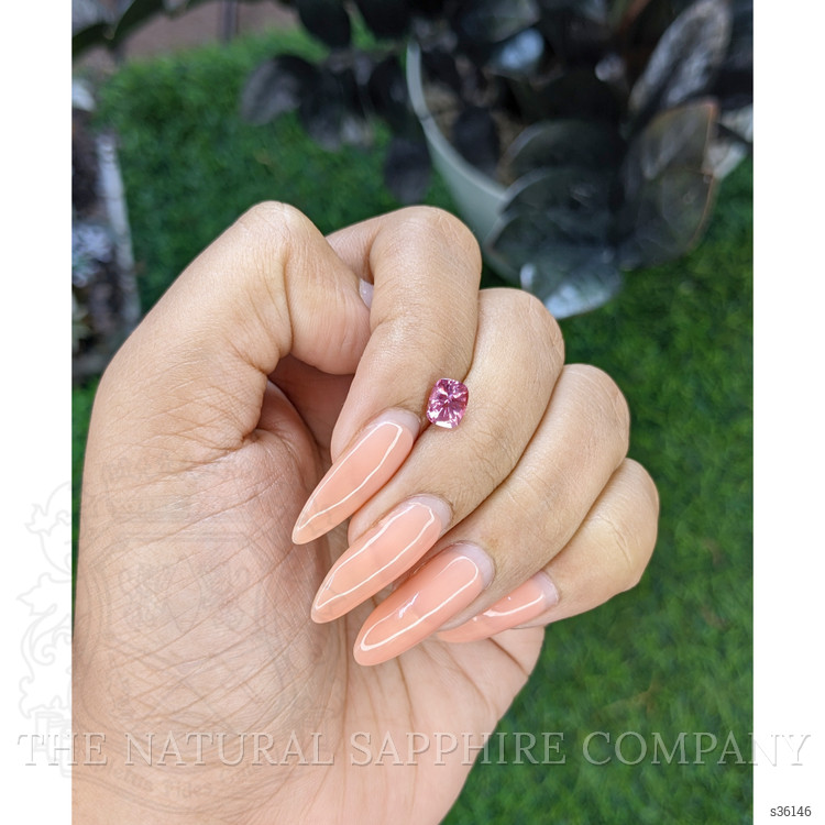 1.00 Ct. Pink Sapphire from Ceylon (Sri Lanka)