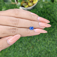 1.05 Ct. Blue Sapphire from Ceylon (Sri Lanka) Life Style
