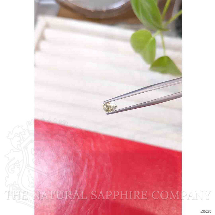 0.55 Ct. Greenish Yellow Sapphire from Montana