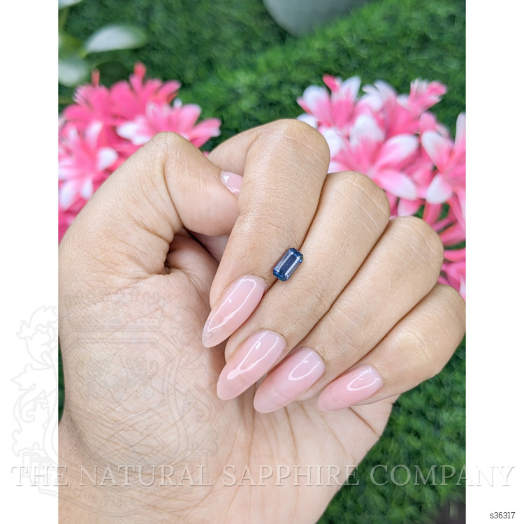 0.97 Ct. Blue Sapphire from Africa