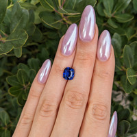 4.62 Ct. Blue Sapphire from Ceylon (Sri Lanka) Life Style