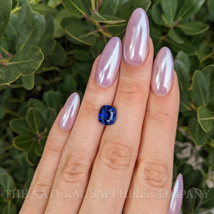 4.62 Ct. Blue Sapphire from Ceylon (Sri Lanka)