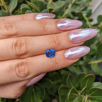2.96 Ct. Blue Sapphire from Ceylon (Sri Lanka) Life Style