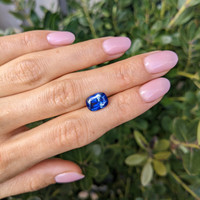 4.18 Ct. Blue Sapphire from Ceylon (Sri Lanka) Life Style