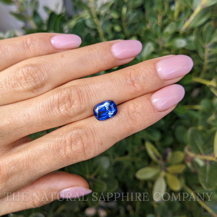 4.18 Ct. Blue Sapphire from Ceylon (Sri Lanka)