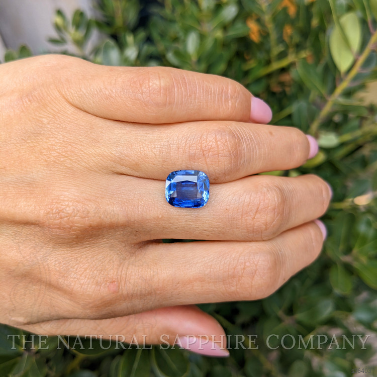 5.65 Ct. Blue Sapphire from Ceylon (Sri Lanka)
