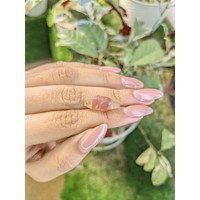 10.89 Ct. Bi Color Rough Sapphire Crystal from Ceylon (Sri Lanka) Life Style