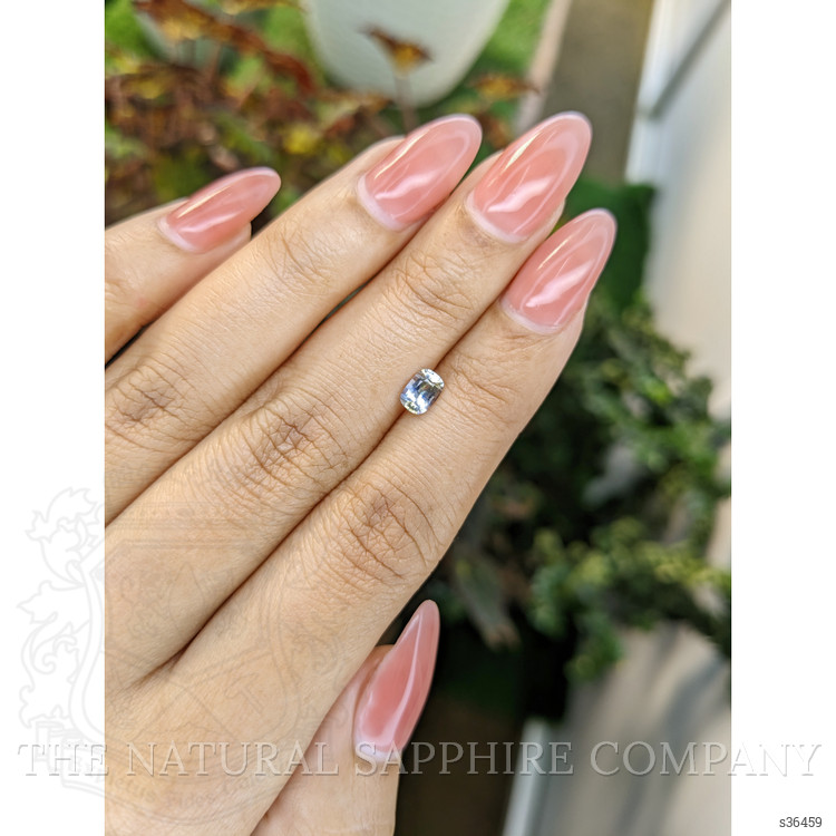 0.57 Ct. Bi Color Sapphire from Ceylon (Sri Lanka)