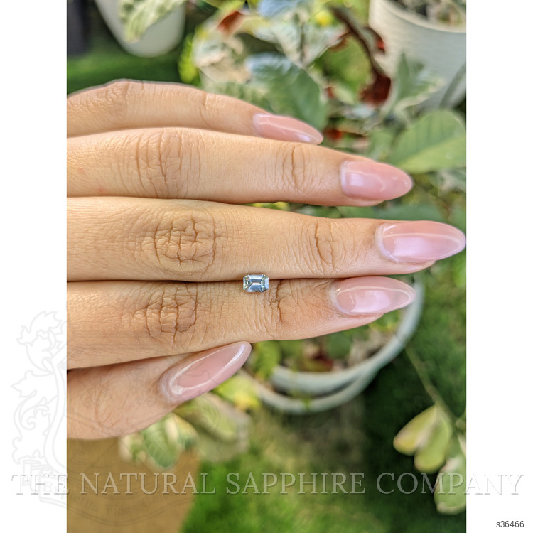0.45 Ct. Bi Color / Parti Sapphire from Ceylon (Sri Lanka)