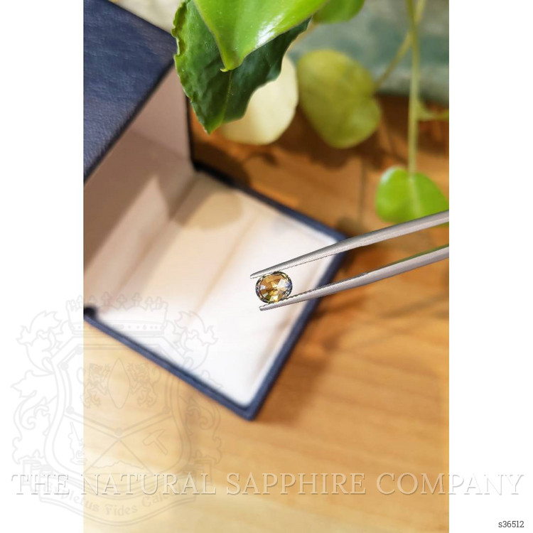1.08 Ct. Bi Color / Parti Sapphire from Ceylon (Sri Lanka)