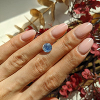 3.05 Ct. Greyish Blue Sapphire from Ceylon (Sri Lanka) Life Style